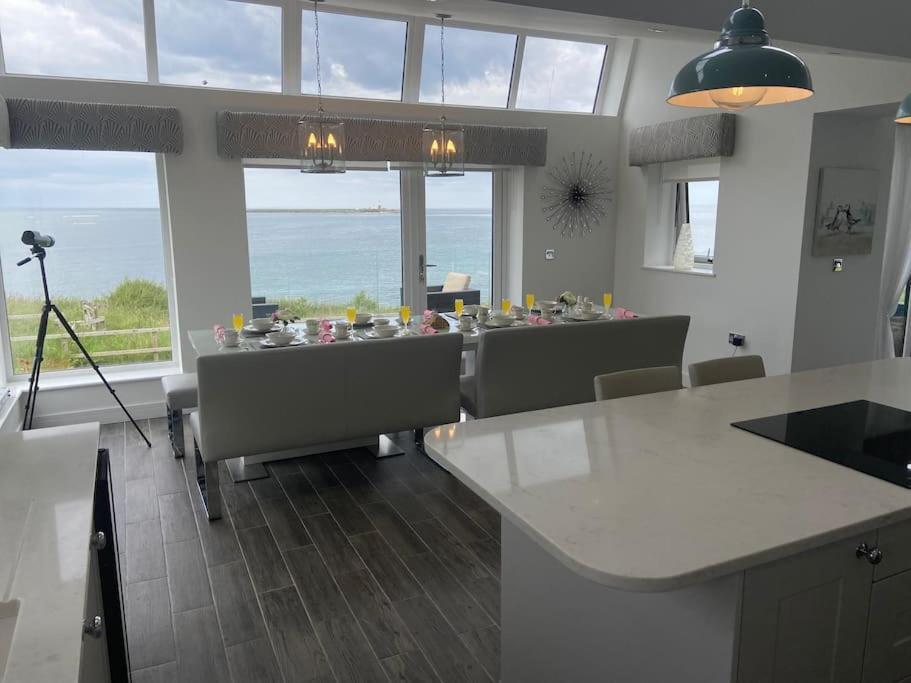 Signal House - A Stunning Beach House - 2020 Build Амбъл Екстериор снимка